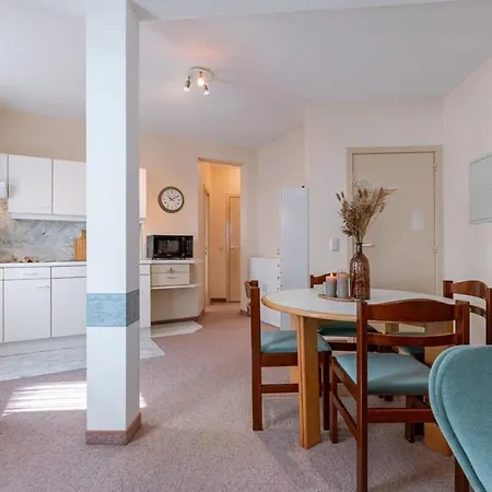 公寓 Cosy At Walking Distance From The Beach *